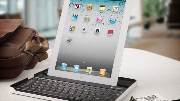 TechieApps-Top 5 Gadgets Every Sales Business Should Be Utilizing-logitech-keyboard-case